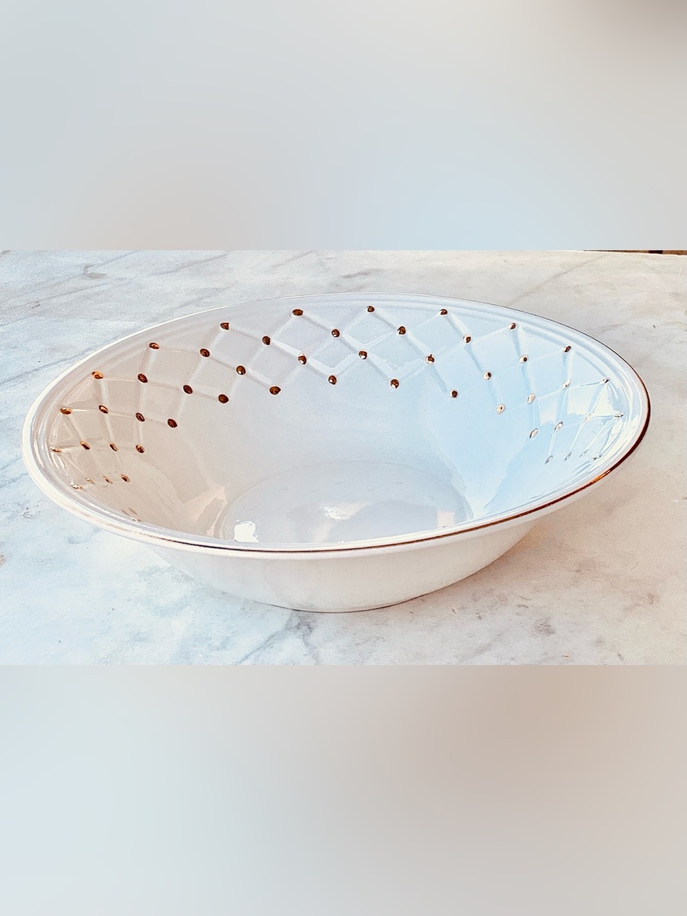 GIBSON DESIGNS GOLDEN QUILT VEGGIE SERVING BOWL 22K GOLD VINTAGE Y2K PORCELAIN